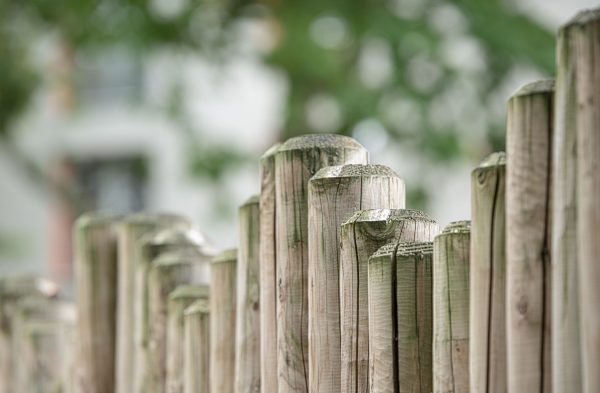 How Trusted Fencing Professionals Help Improve Property Safety and Appearance
