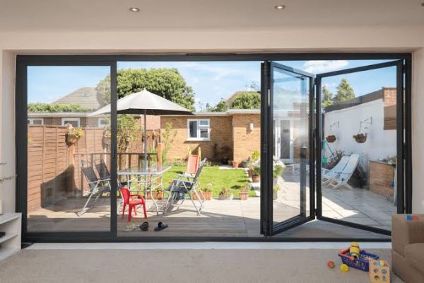 Why Bifold Doors Suddenly Misbehave After a Heat wave